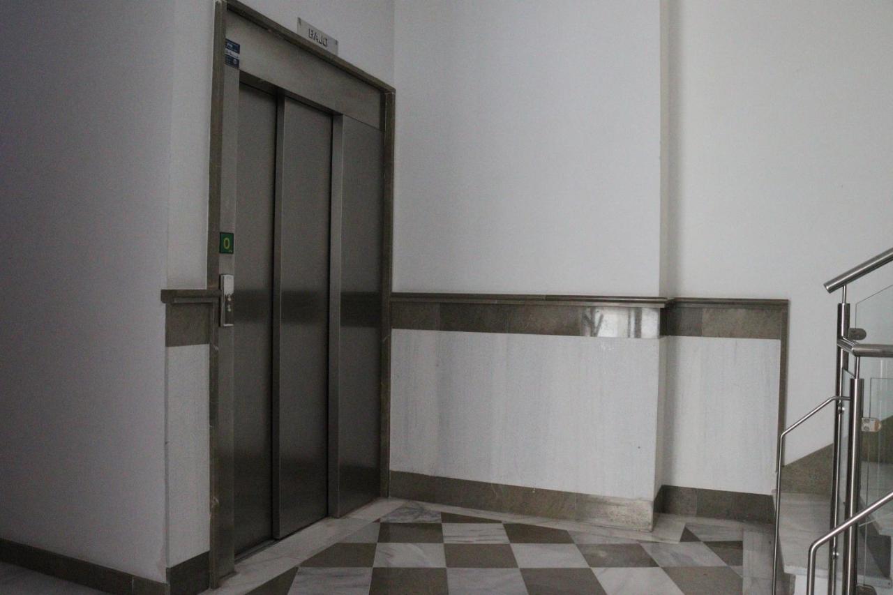 Centrico Piso Para 4 Al Lado Del Jardin Botanico グラナダ エクステリア 写真